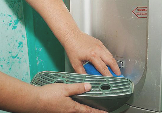 Кулер от воды – нужно ли его мыть