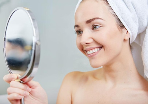 Очищающий гель для лица: секрет здоровой и сияющей кожи