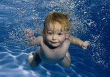 Учим плавать малышей