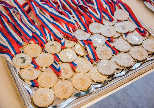 Семь золотых медалей завоевала команда России на Менделеевской олимпиаде