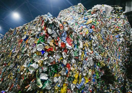 «Лента» передала на переработку 248 тонн пластика, алюминия и другого вторсырья
