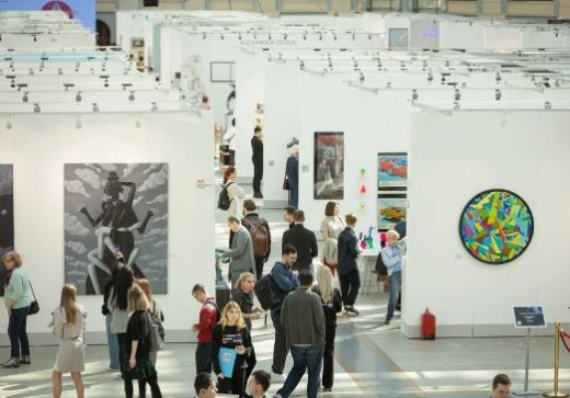 В Москве завершилась крупнейшая российская ярмарка современного искусства ART RUSSIA 2023