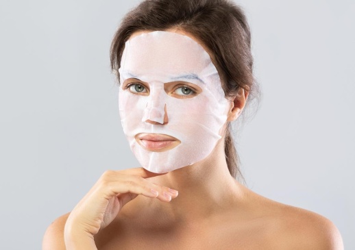 Как выбрать тканевую маску для лица: советы от эксперта