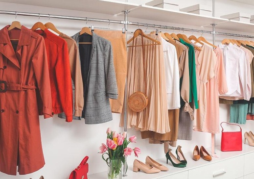 Стильная осенняя гардеробная: как выбрать верхнюю одежду и аксессуары