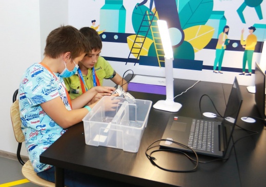 В городе профессий "КидБург" открылось пилотное пространство детских технопарков Москвы