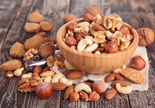 Здоровое питание: растительные масла и орехи