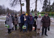 «Перекрёсток» установит 220 кормушек для зимующих птиц в парках Санкт-Петербурга