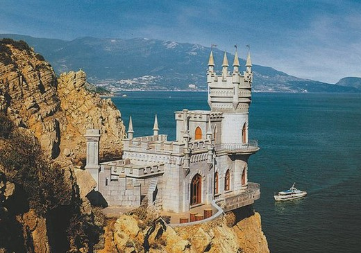 Волшебное зрелище со смотровых площадок Крыма