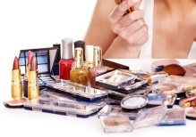 Бьюти-шопинг: как выбрать косметику и парфюмерию в ТЦ