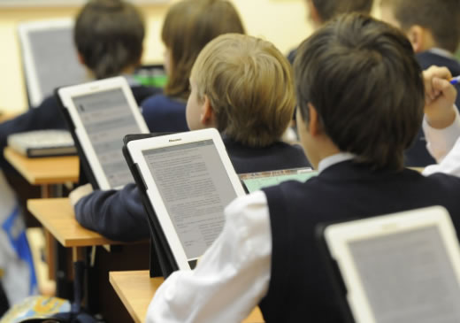 Помогают ли электронные учебники в современном образовании