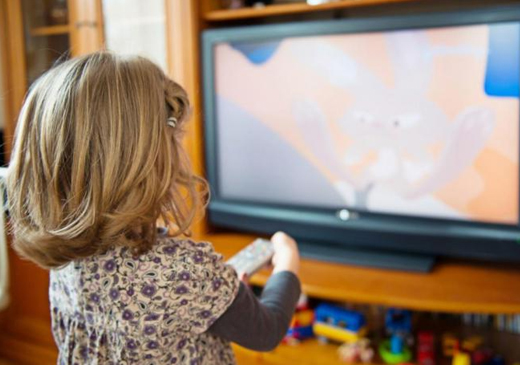 Сколько ребенок может смотреть телевизор