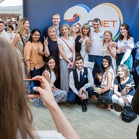 Первая выставка QNET в Москве